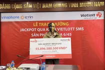 Muôn kiểu trúng Vietlott nhờ may mắn 'không tưởng'