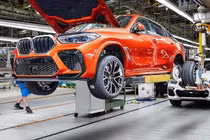 BMW bán xe sang chạy nhất thế giới năm 2025, bỏ xa Mercedes-Benz và Audi