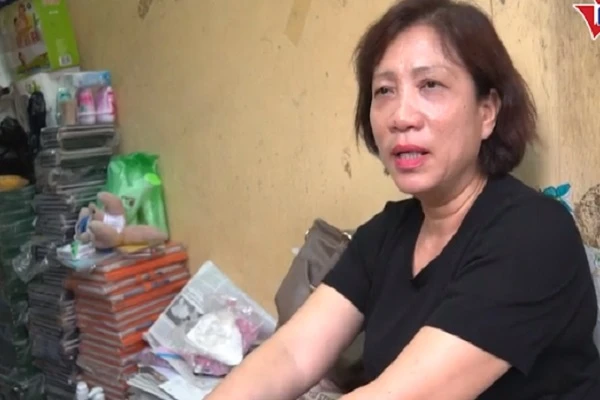 Video: Bữa sáng 'đặc biệt' của người Hà Nội sau lệnh cấm tụ tập