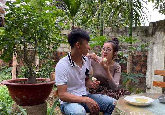 Video: Phan Văn Đức háo hức đón Tết tại nhà vợ, hồi hộp trước lễ cưới lớn