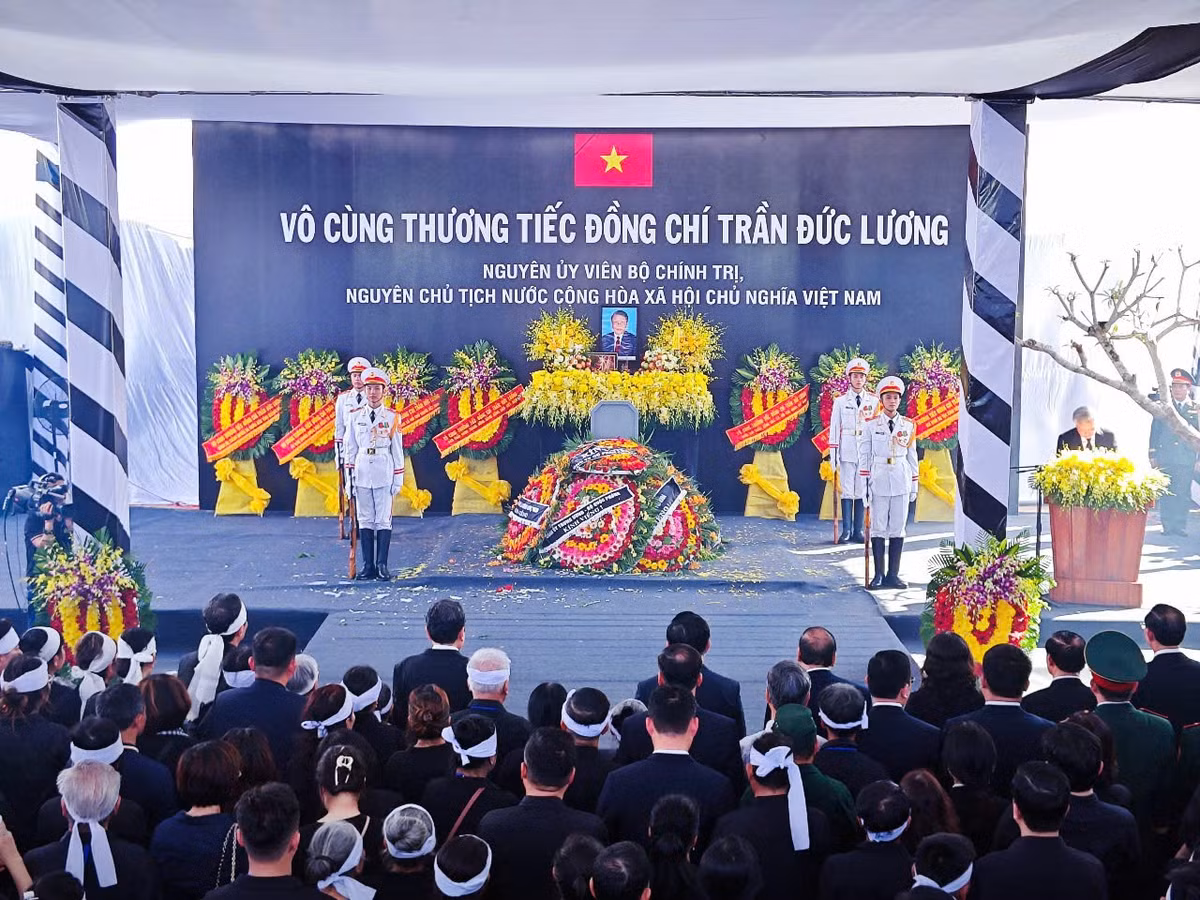 Đến nay, Ban Tổ chức lễ tang và gia quyến đã hoàn thành chu đáo việc tổ chức lễ viếng, lễ truy điệu, tiễn đưa ông về nơi an nghỉ cuối cùng.
