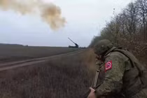 Quân đội Nga tiếp cận Slavyansk, cả thành phố nằm trong tầm pháo