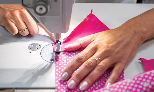 Chiếc cà vạt Hermès huyền thoại được làm ra như thế nào?