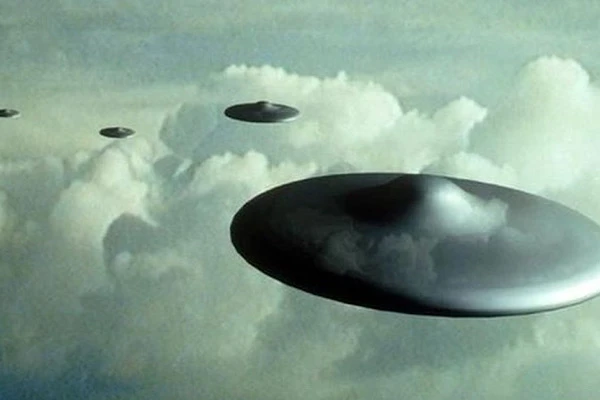 Kỳ lạ những lần radar bất ngờ "tóm sống" UFO trên bầu trời