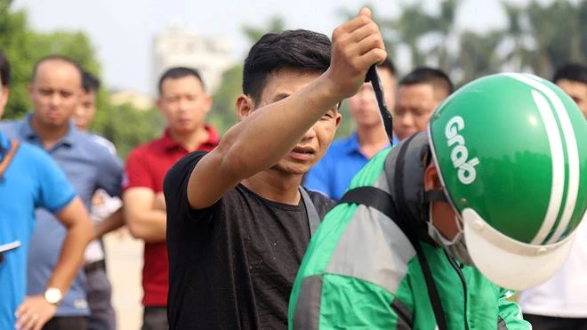 Giết người, đến chém cả công an... điều gì khiến người trẻ ngày càng bạo lực?