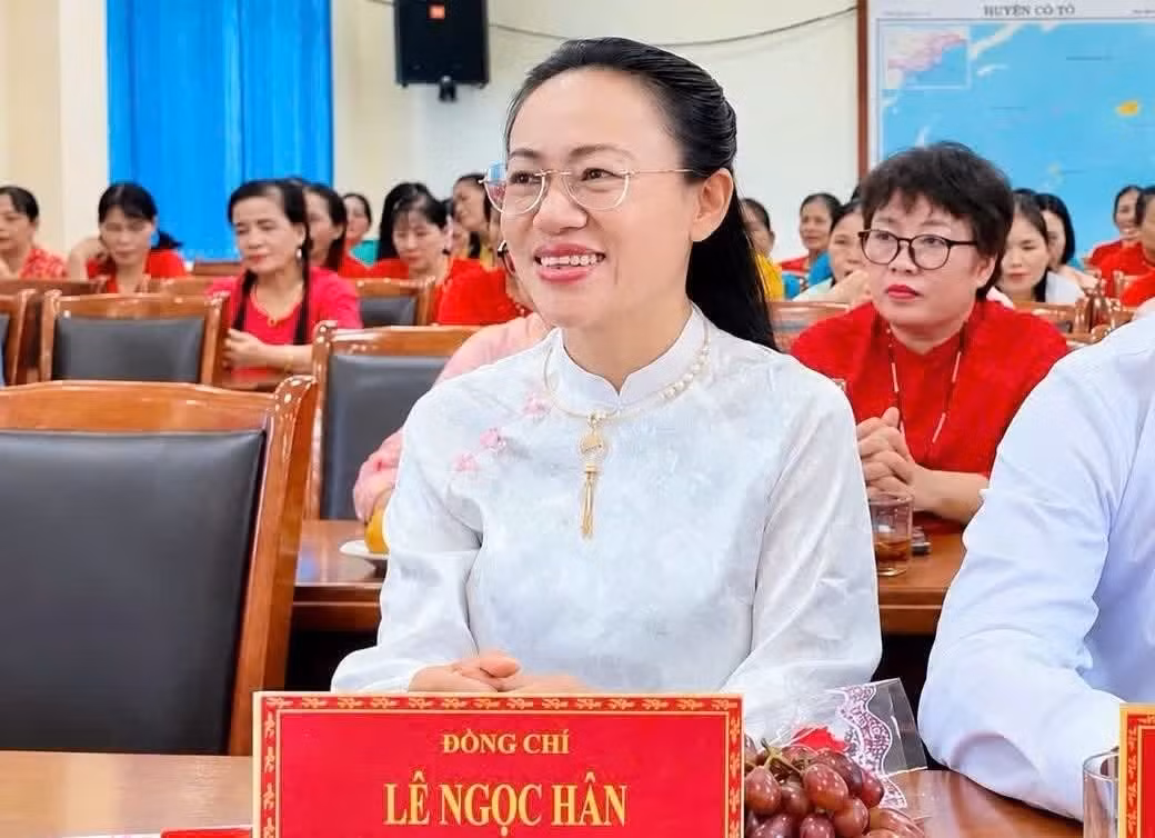 Chủ tịch HĐND đặc khu Cô Tô Lê Ngọc Hân đánh giá dự án "Tiếng Anh cho em" góp phần đẩy nhanh việc đưa tiếng Anh thành ngôn ngữ thứ hai cho học sinh trên đảo.