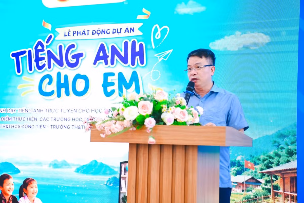 Tổng Biên tập Báo TNTP&amp;NĐ Nguyễn Phan Khuê phát biểu tại lễ phát động.