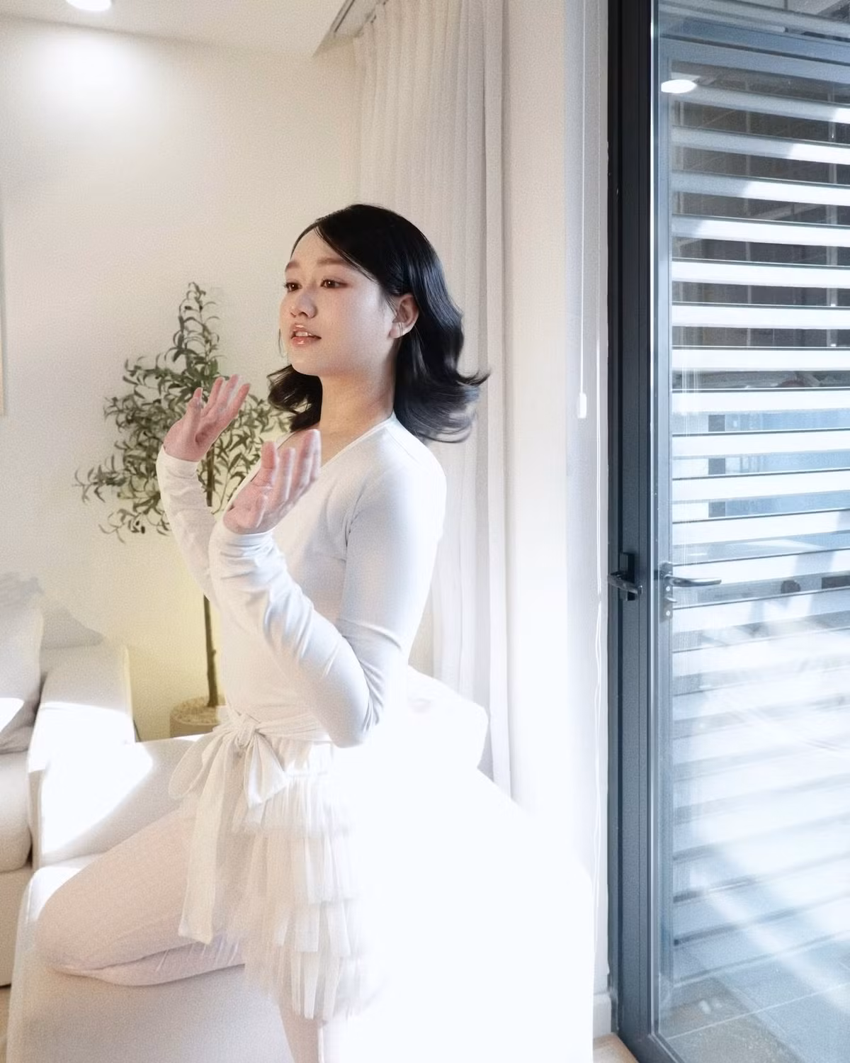 Người hâm mộ đang dành sự quan tâm cho những bước đi tiếp theo của nữ diễn viên. Ảnh: FB Trúc Anh