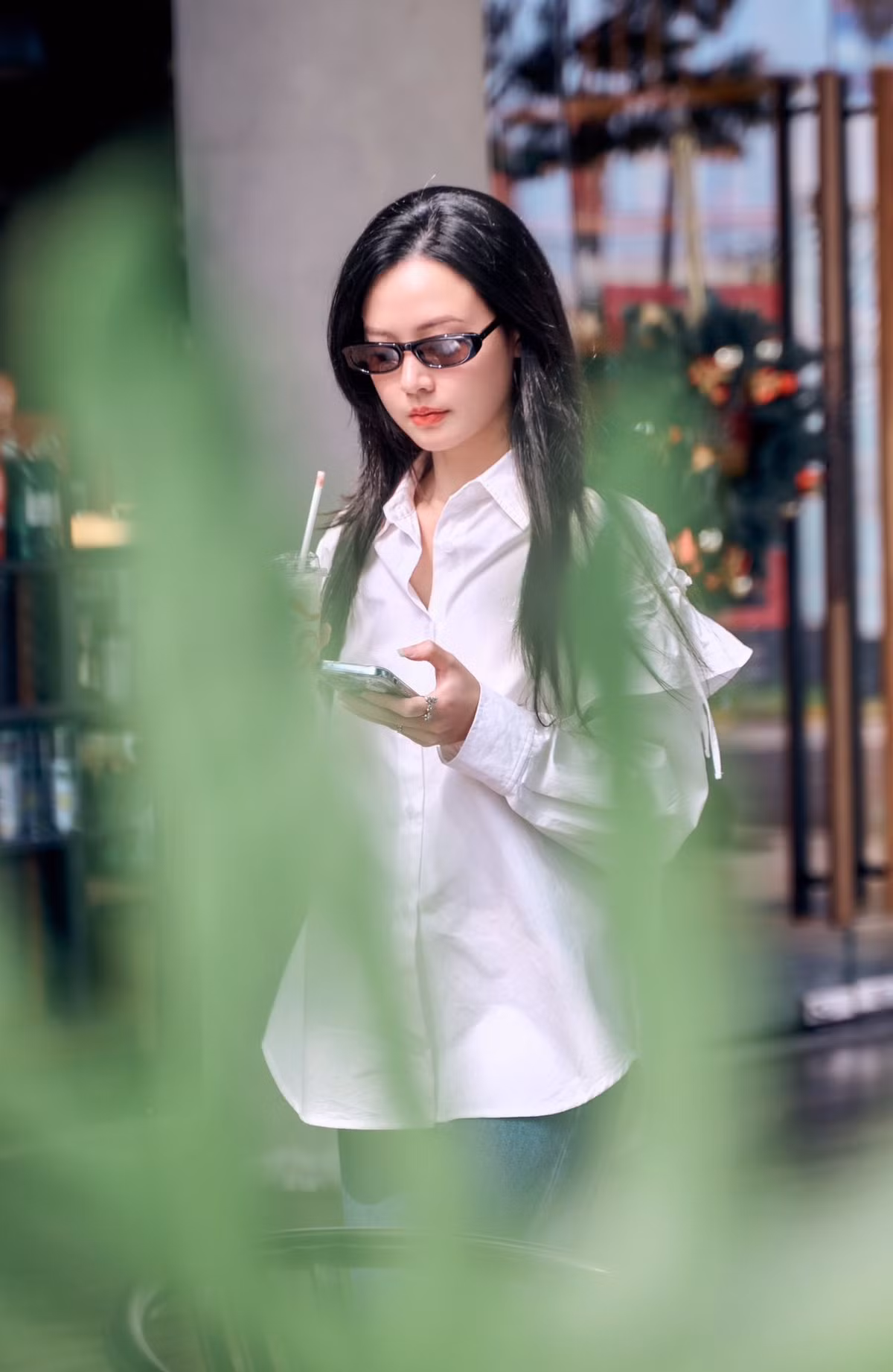 Dù đã bước sang tuổi 35, Midu vẫn luôn được khen ngợi bởi gương mặt trong trẻo cùng phong cách thời trang “ăn gian tuổi”.