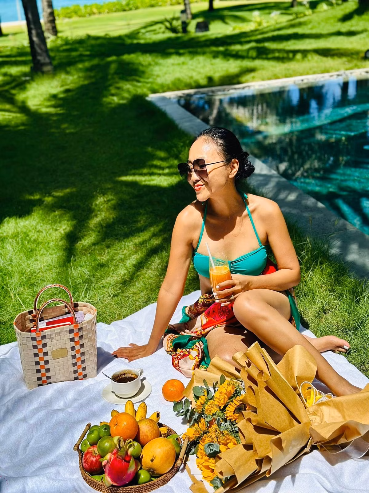 Chuyến đi này cũng là dịp để Đoan Trang tái tạo năng lượng sau những lịch trình bận rộn, dành thời gian bên chồng Tây và con gái. Ảnh: FB Doan Trang