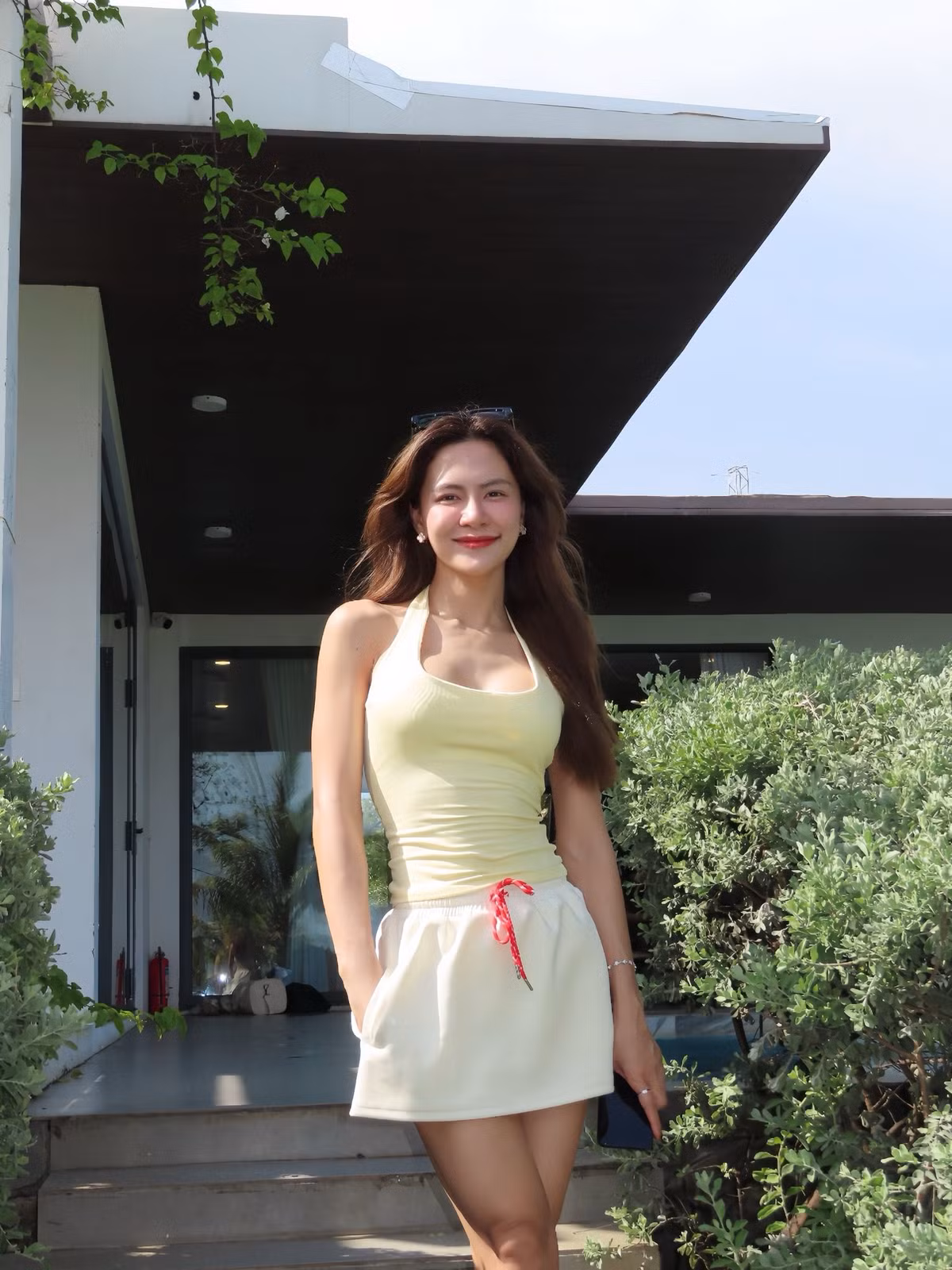 Ca sĩ Hà Nhi thảnh thơi tận hưởng 2 ngày cuối tuần. Ảnh: FB Hà Nhi