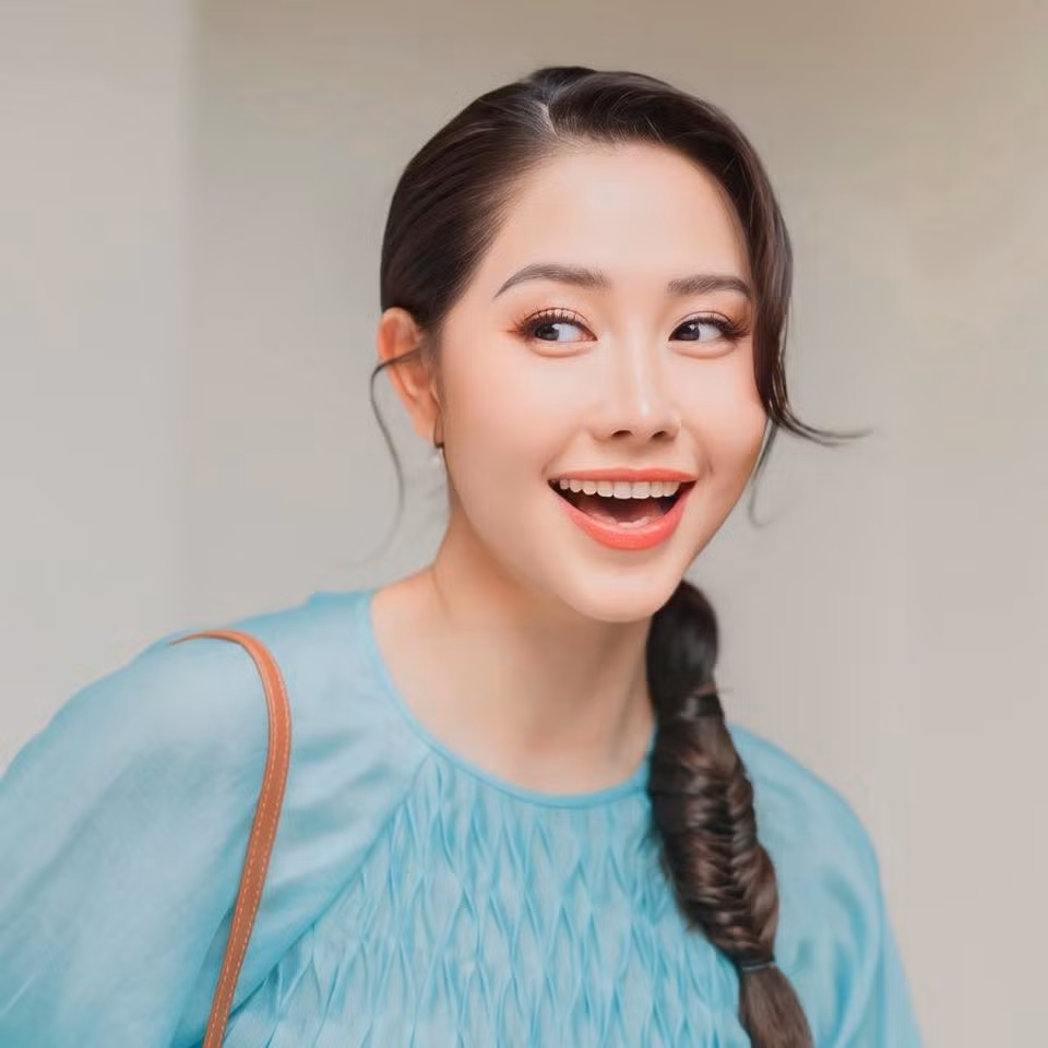 Nữ diễn viên luôn tâm niệm rằng, tuổi tác không là vấn đề, quan trọng trong một mối quan hệ chính là sự tin tưởng và thoải mái khi bên nhau. Ảnh: FB Tường Vi
