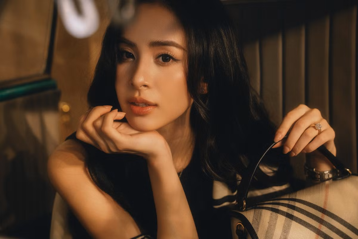 Cô được cộng đồng mạng ưu ái gọi là “cô gái có nụ cười triệu view” sau loạt clip lan tỏa mạnh mẽ trên mạng xã hội.