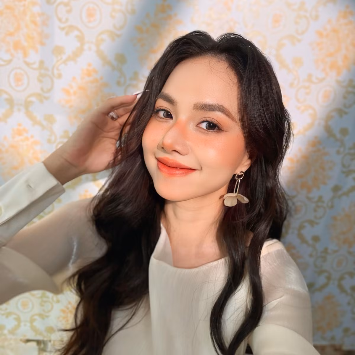 Nhiều khán giả tiếc nuối vì Đinh Ngọc Diệp hy sinh sự nghiệp diễn xuất để "lui về hậu trường". Ảnh: FB Dinh Ngoc Diep