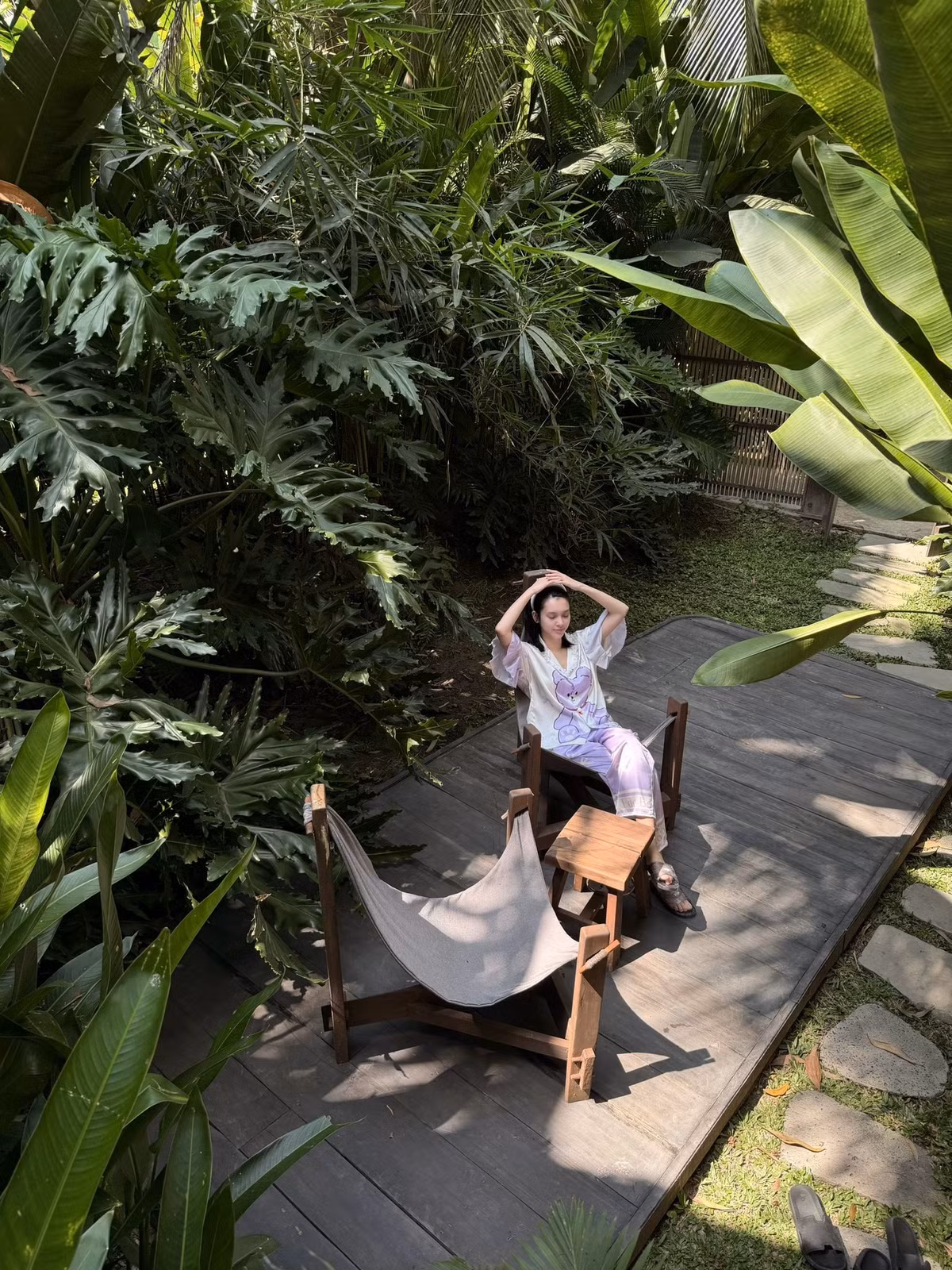 Cô chia sẻ cuộc sống hiện tại khá yên ả. Phần lớn thời gian trong ngày, Quỳnh Lương dành trọn cho gia đình, quanh quẩn trong nhà, chăm con rồi ra vườn tận hưởng không khí trong lành.