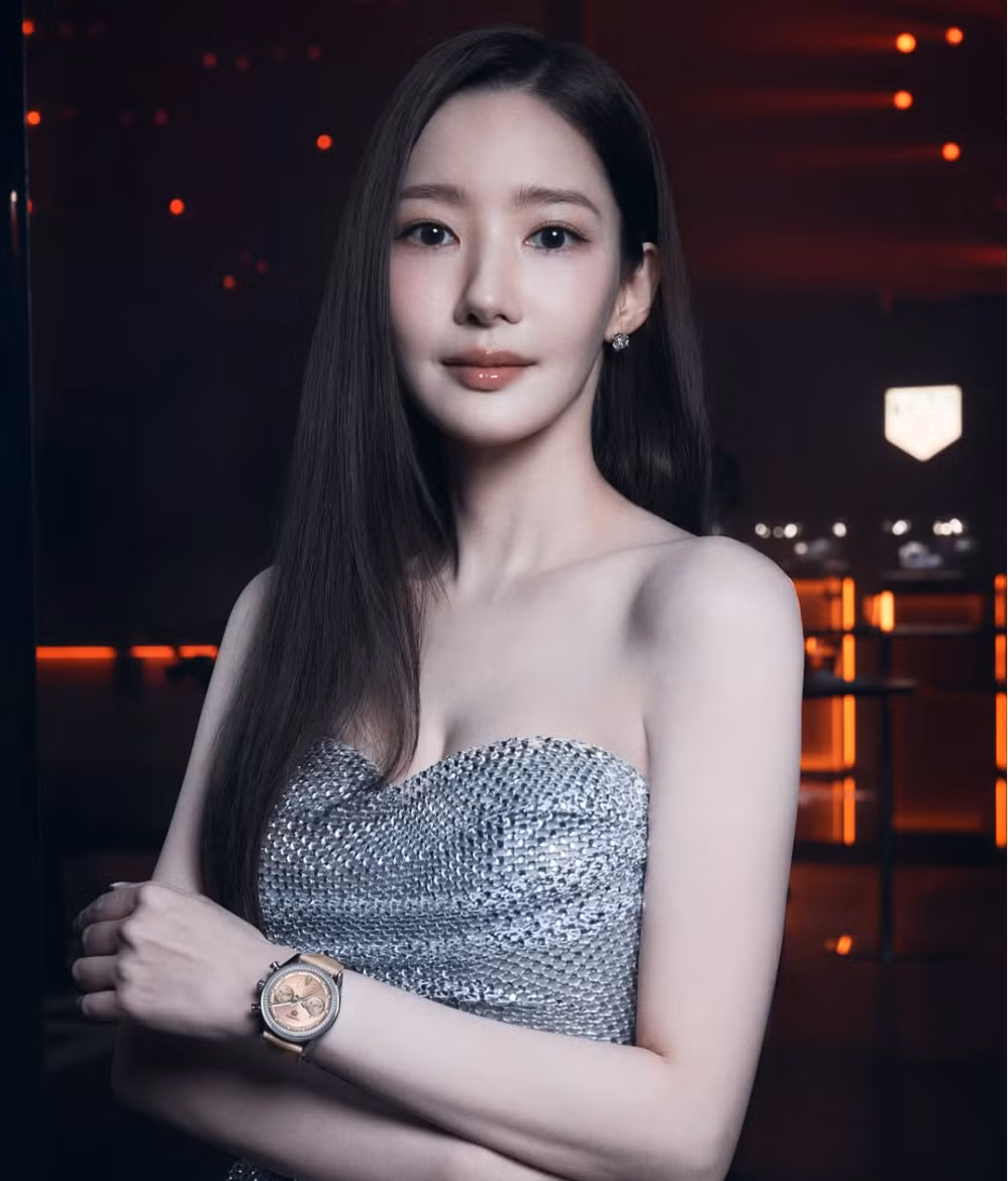 Nhiều người hâm mộ bày tỏ sự ngưỡng mộ trước vẻ đẹp không tuổi của cô.