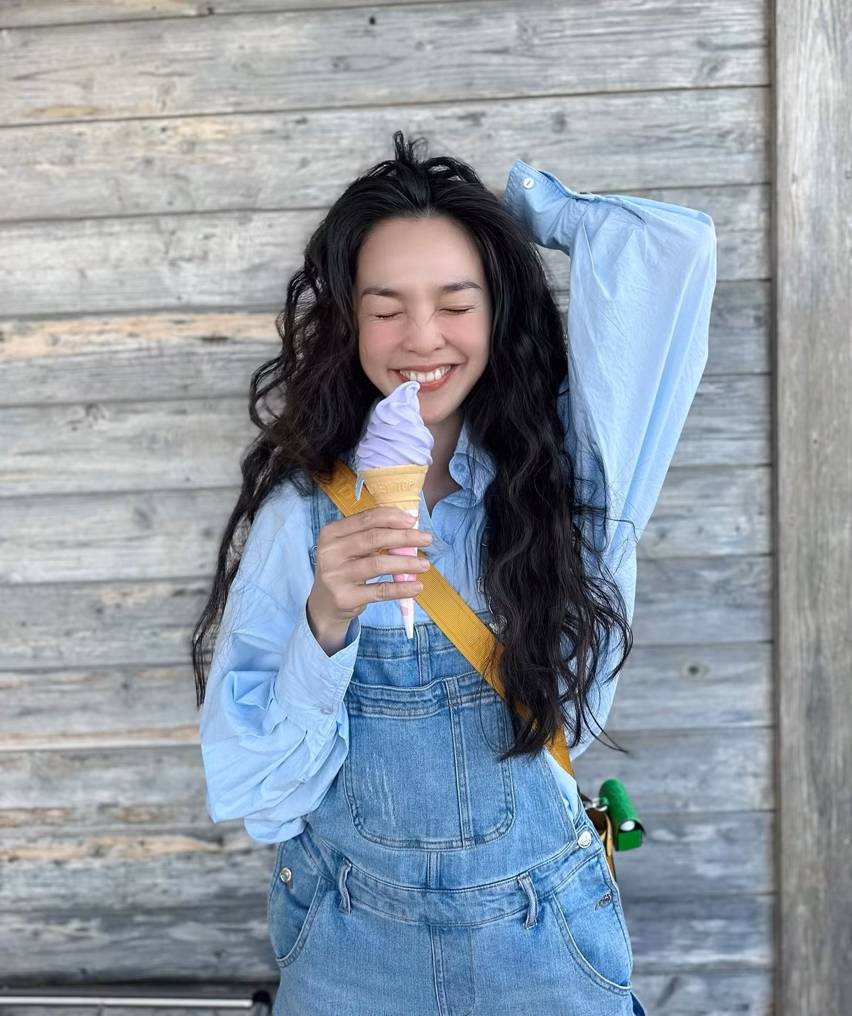 Bí quyết giúp nữ ca sĩ duy trì hình thể săn chắc nhờ chế độ ăn chay trường cùng lối sống lành mạnh mà cô theo đuổi trong nhiều năm qua.