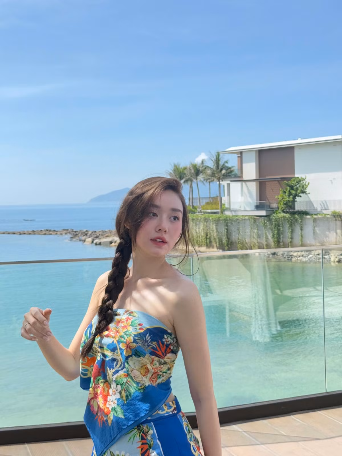 Bên cạnh gương mặt xinh đẹp, Á hậu Tường San còn để lại dấu ấn trong lòng khán giả bởi 2 điểm cộng lớn là đôi chân thon dài như "cặp kiếm Nhật" và làn da trắng phát sáng. Ảnh: FB Nguyễn Tường San