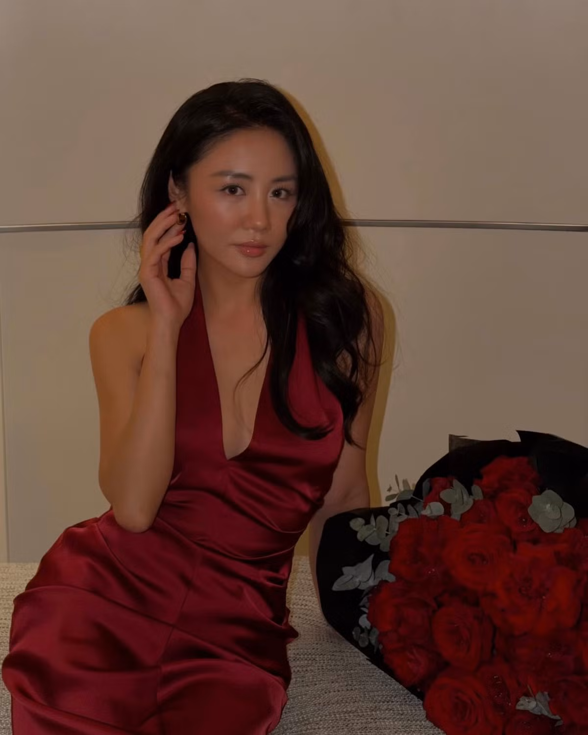 Từng khiến khán giả bàn tán khi tăng cân và bị nhận xét ngoại hình có phần “phì nhiêu”, Văn Mai Hương đã chứng minh sự nỗ lực đáng nể trong hành trình thay đổi bản thân.