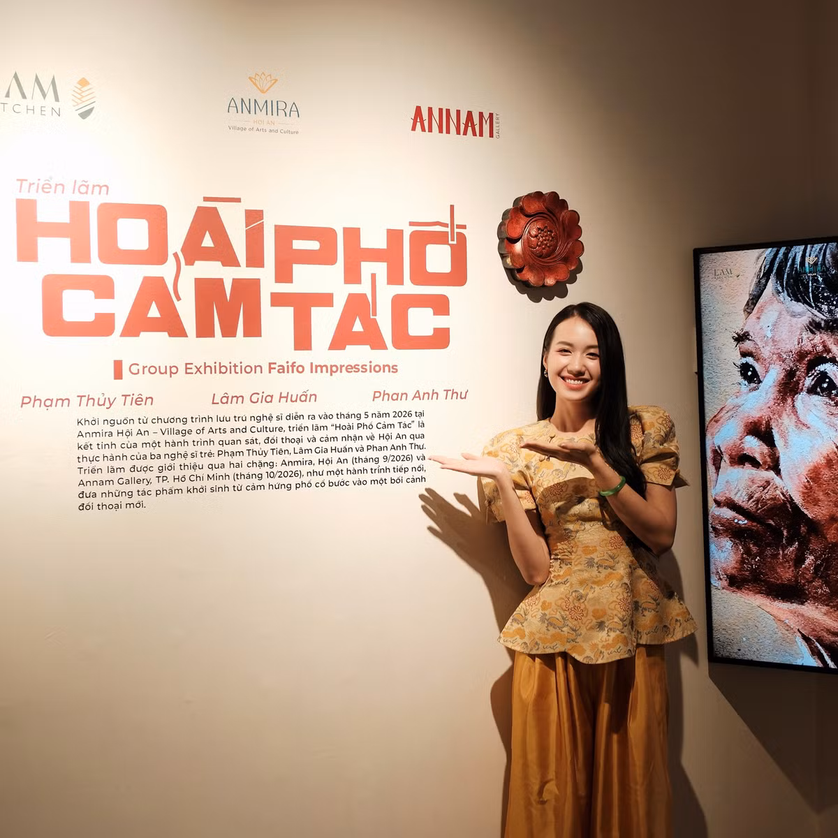 Anh Thư tốt nghiệp ngành Thiết kế nội thất, Đại học Tôn Đức Thắng. Từ năm 2022, cô dừng hoạt động người mẫu để tập trung cho hội họa, đến năm 2023 trở thành hội viên trẻ của Hội Mỹ thuật TP HCM.