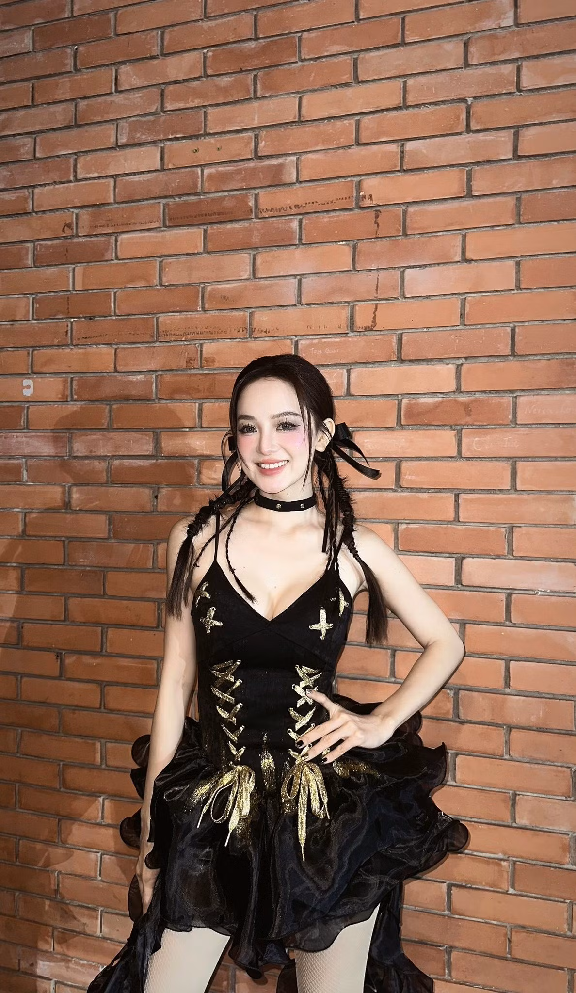 Bạn gái Liên Bỉnh Phát đẹp và quyến rũ không thua mĩ nhân Việt nào. Ảnh: FB Ngọc Kayla