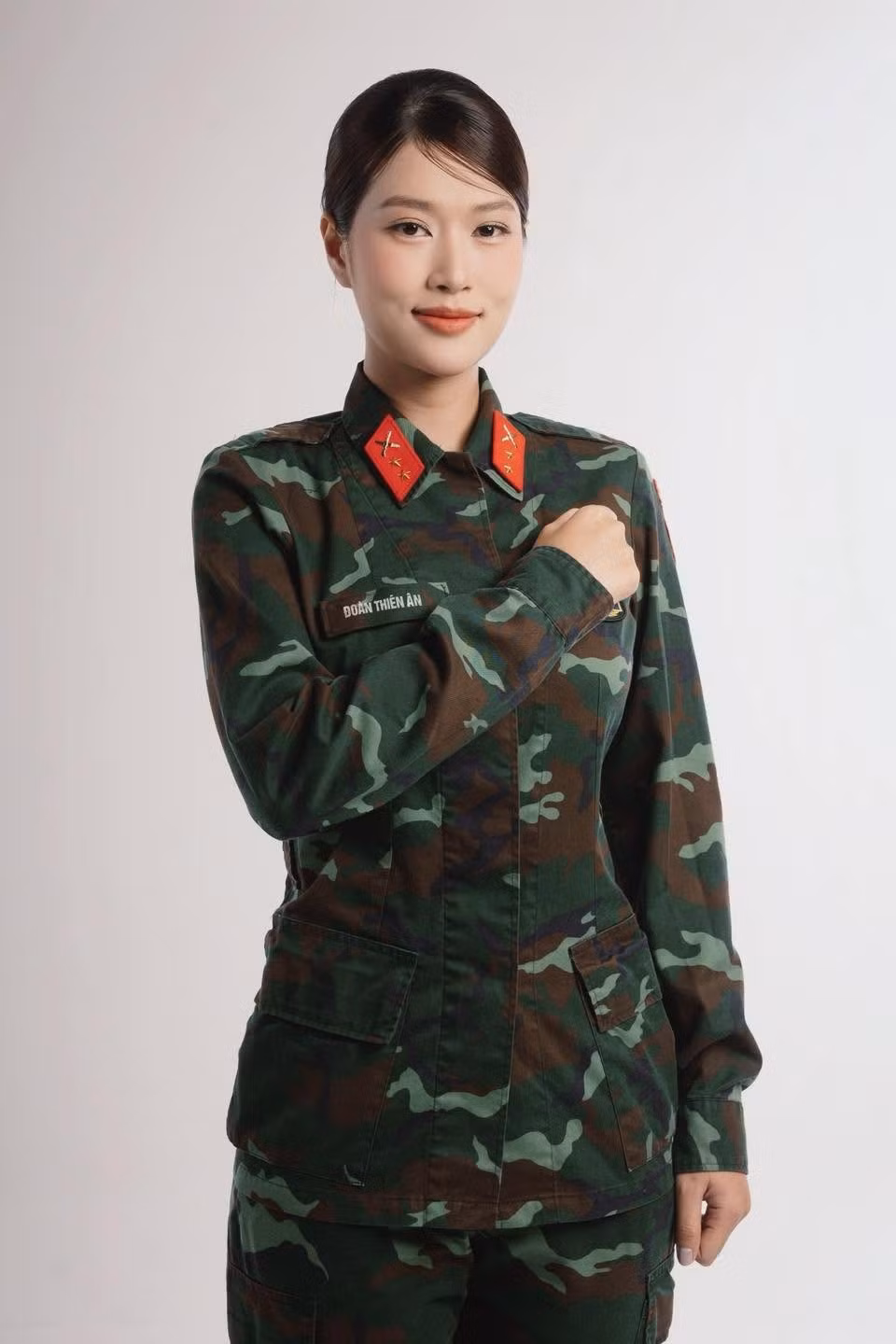 Song song với điện ảnh, Thiên Ân duy trì độ nhận diện thông qua các sự kiện, talk show, game show và chương trình thực tế như Sao nhập ngũ. Ảnh: FB Đoàn Thiên Ân