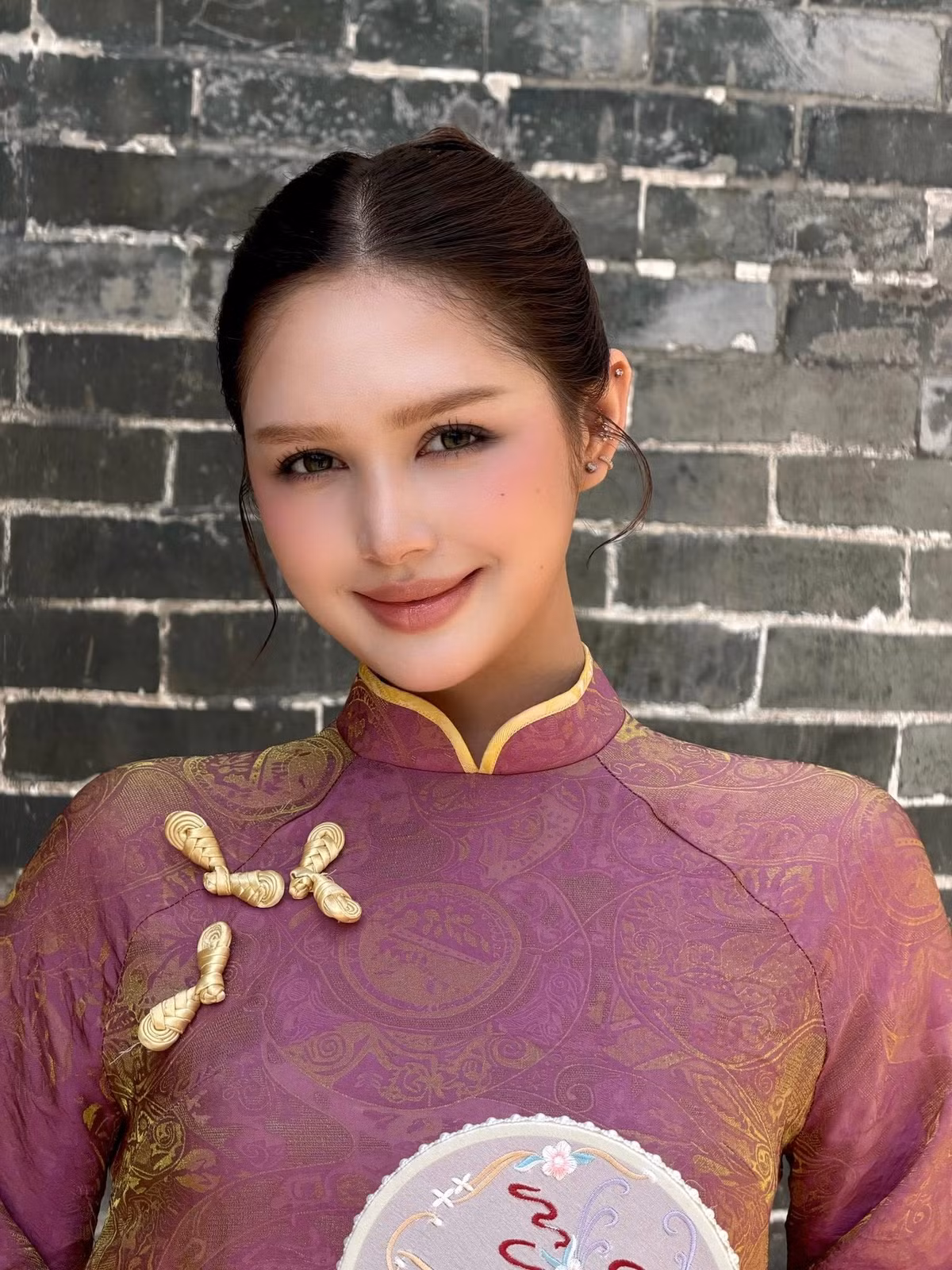 Không ít người cho rằng đây là minh chứng cho việc cô đang sống trong trạng thái thoải mái, không còn áp lực phải giữ hình ảnh quá khắt khe.