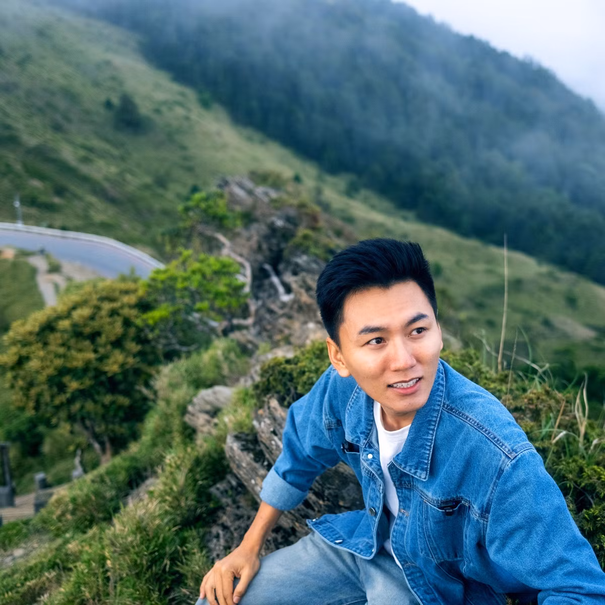 Đến nay, kênh của Khoai Lang Thang đã đăng tải hơn 323 video, thu hút hơn 3 triệu lượt theo dõi trên nền tảng YouTube. Điểm đặc biệt trong nội dung của Khoai Lang Thang nằm ở cách tiếp cận gần gũi: từ những quán ăn nhỏ, vùng quê ít người biết đến cho đến những câu chuyện đời thường của người dân bản địa.