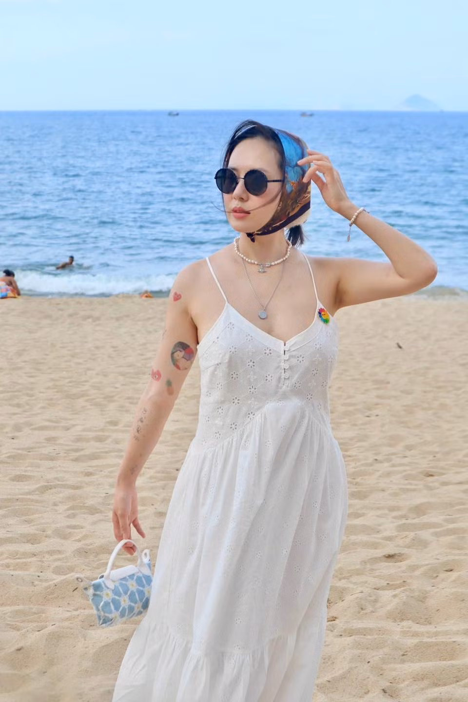 Ở một bài phỏng vấn, ca sĩ cho hay cô phù hợp hơn với cuộc sống độc thân, không áp lực phải lập gia đình. Ảnh: FB Tran Phuong Linh