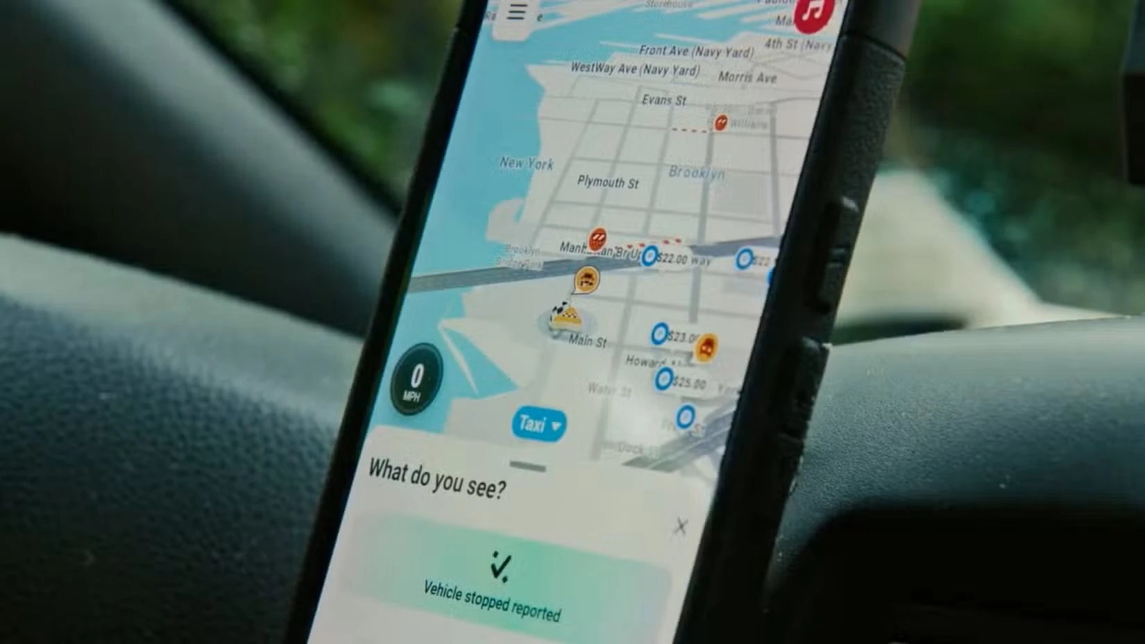Waze vượt mặt Google Maps, lựa chọn bất ngờ 2026