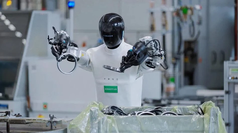 Robot sắp tự chế tạo đồng loại không cần con người?
