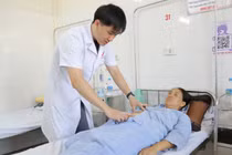 Đau tức vùng hạ vị, không ngờ u xơ tử cung gần 3 kg, to như thai 8 tháng