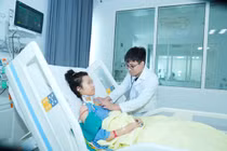 Cứu sống 2 ca sốc phản vệ nguy kịch nhờ xử trí kịp thời 