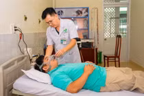 Ngủ gật khi lái xe vì ngáy to, người đàn ông 36 tuổi phát hiện bệnh nặng