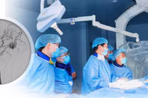 Hai trẻ xuất huyết não do dị dạng mạch máu được nút tắc thành công