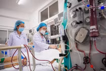 Cứu sống người đàn ông nguy kịch do ngộ độc hóa chất 