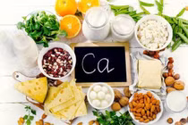 Uống canxi buổi tối có gây hại thận? 