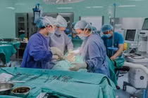 Cuộc chạy đua giành sự sống cho sản phụ nhồi máu cơ tim sát ngày sinh
