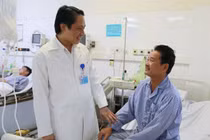 Cứu bệnh nhân Trung Quốc đa chấn thương thoát “cửa tử”