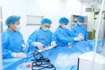 Nhồi máu cơ tim, sốc tim nguy kịch, được xử trí động mạch vành vôi hóa nặng