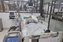 Cứu sống nam công nhân hôn mê sâu sau tai nạn lao động nghiêm trọng