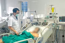 Tự truyền trắng tại nhà, phụ nữ 51 tuổi suy đa tạng, phải thở máy