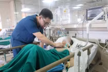 Cụ bà 101 tuổi đột quỵ được cứu sống, tái thông hoàn toàn mạch não