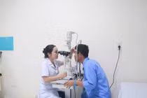 Cứu mắt cho bệnh nhân chấn thương phức tạp sọ mặt do tai nạn lao động