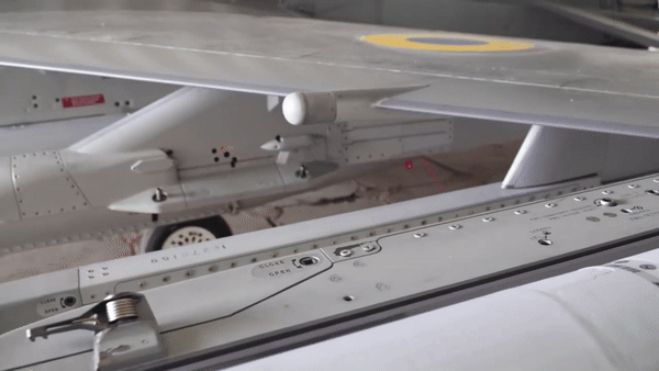 Ukraine được cho là sẽ nhận hàng trăm chiến đấu cơ F-16 do các quốc gia phương Tây viện trợ.