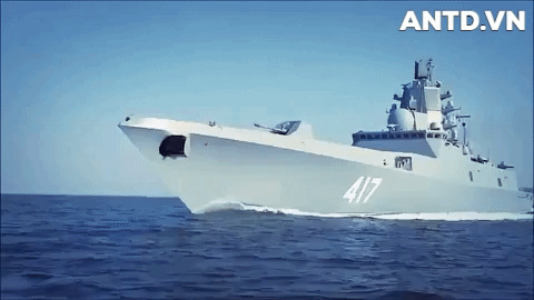 Để tăng thêm tính chân thực, các tàu chiến từ Hạm đội Baltic được sử dụng để mô phỏng các đơn vị địch trong các nhiệm vụ huấn luyện này.