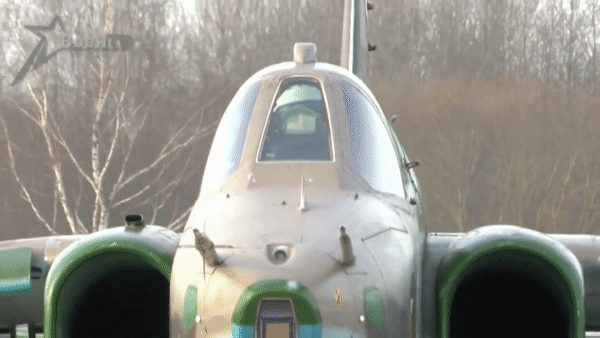 Thậm chí Su-25 còn là cường kích đáng sợ nhất thế giới thời điểm chúng ra đời.