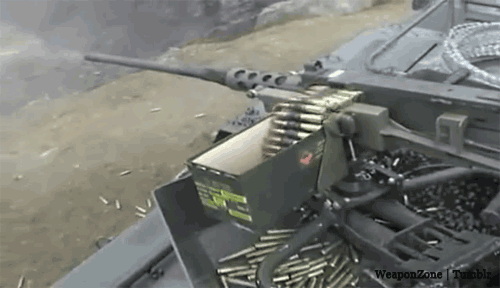 Hỏa lực mạnh, dễ bắn cùng độ ổn định cao khiến khẩu súng máy M2 Browning trở thành vũ khí ưa thích của phương Tây. Quân đội Mỹ dự định dùng loại súng máy này tới năm 2050.
