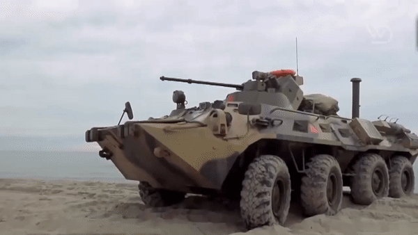 Hệ thống hỏa lực chính của BTR-82A là khẩu pháo 30 mm và súng máy đồng trục cỡ nòng 7,62 mm.