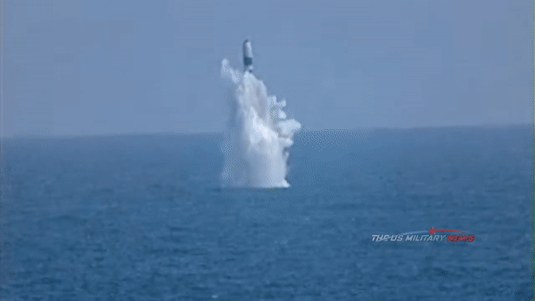 Các tàu đầu tiên (SSBN-726— SSBN-729) được trang bị tên lửa đạn đạo Trident I С-4.